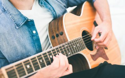 Comment apprendre à jouer de la guitare en toute autonomie ?