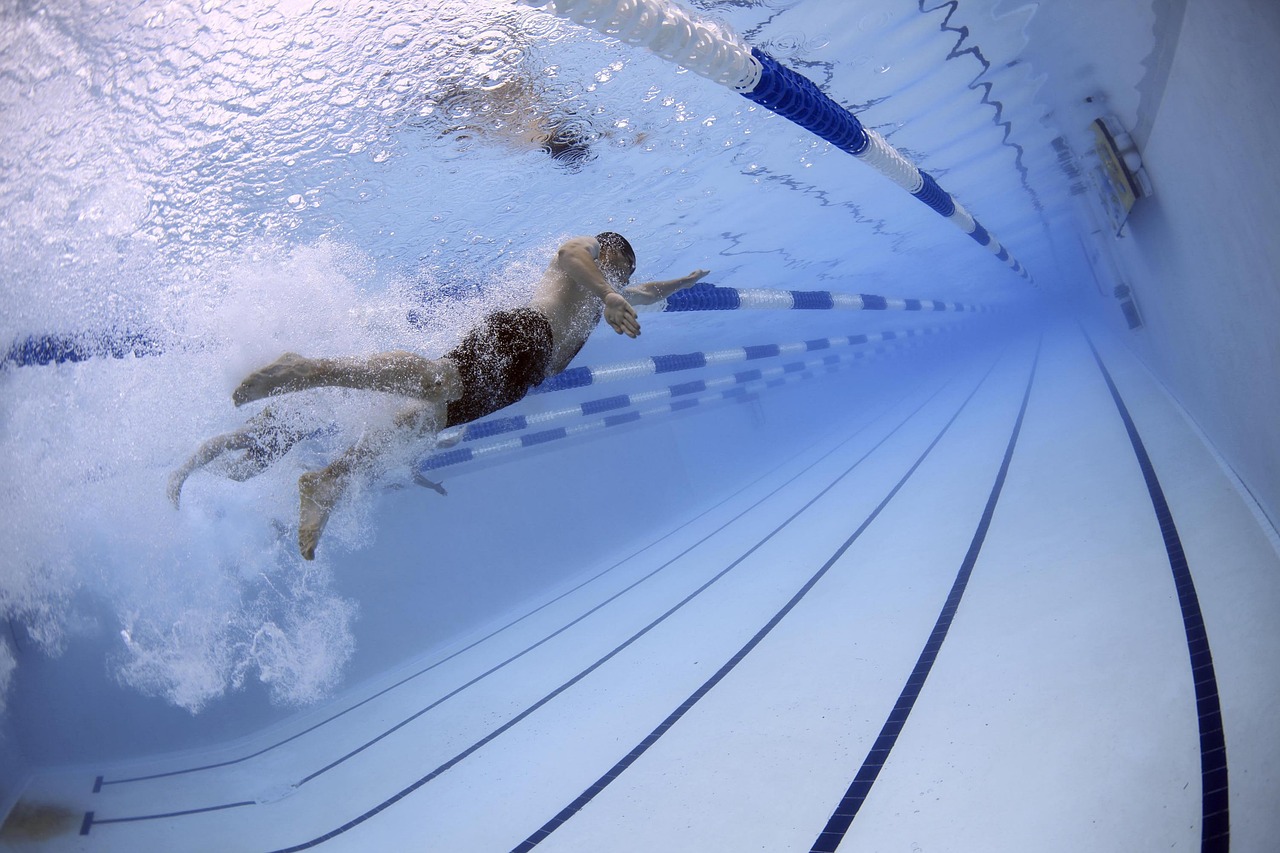 Les accessoires pour s'entraîner et progresser en natation